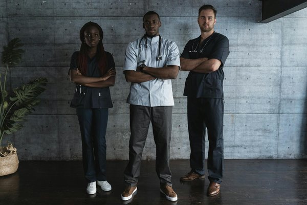 Transforming surgical excellence: how augmented reality is redefining precision in complex operations